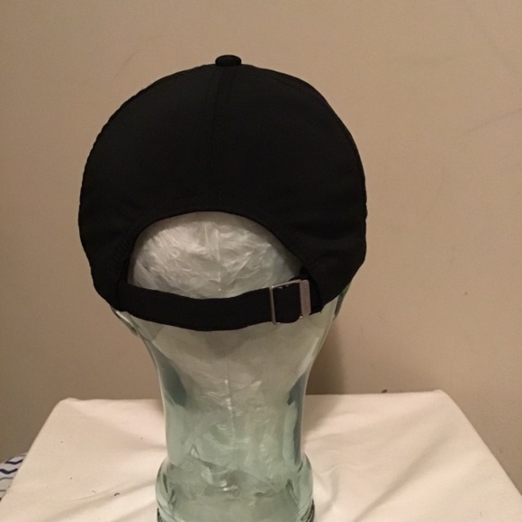 🔥#120, Under Armour, Women’s, one size fits most, new condition, see photos - Picture 3 of 6